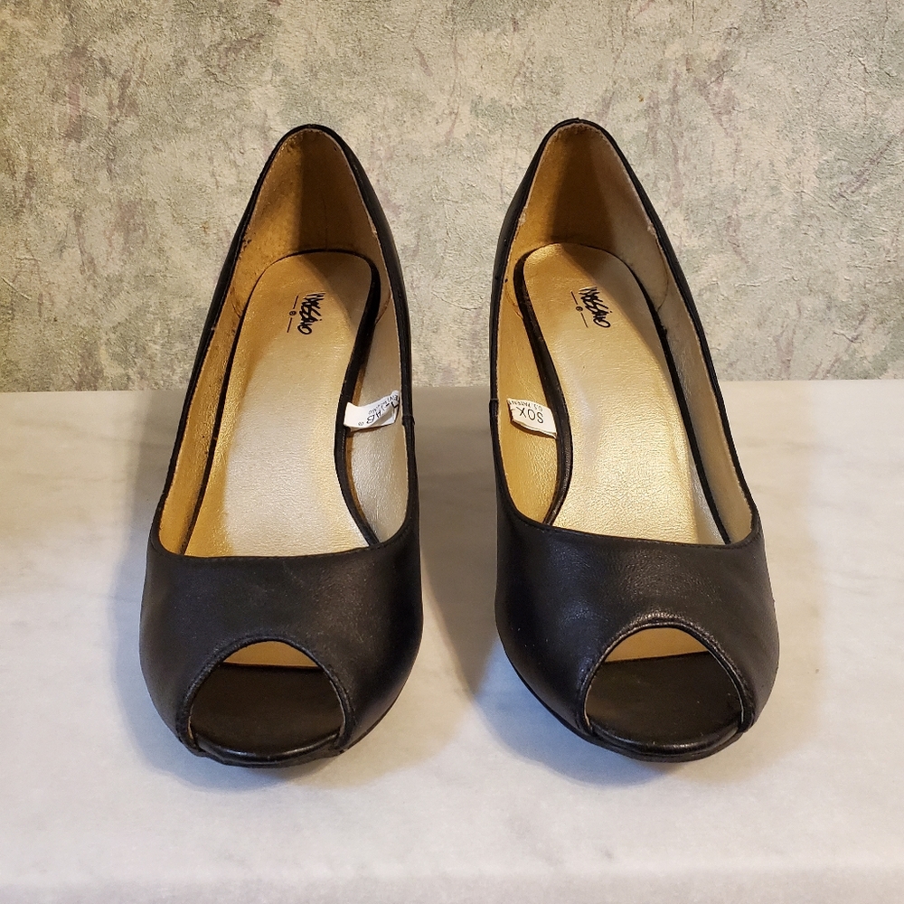 Mossimo Black Leather Peep Toe Pumps 8.5M